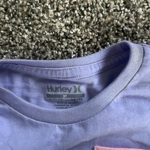 Hurley Toddler Girl Purple T-Shirt with Pink Pocket Size 2T - Picture 2 of 3